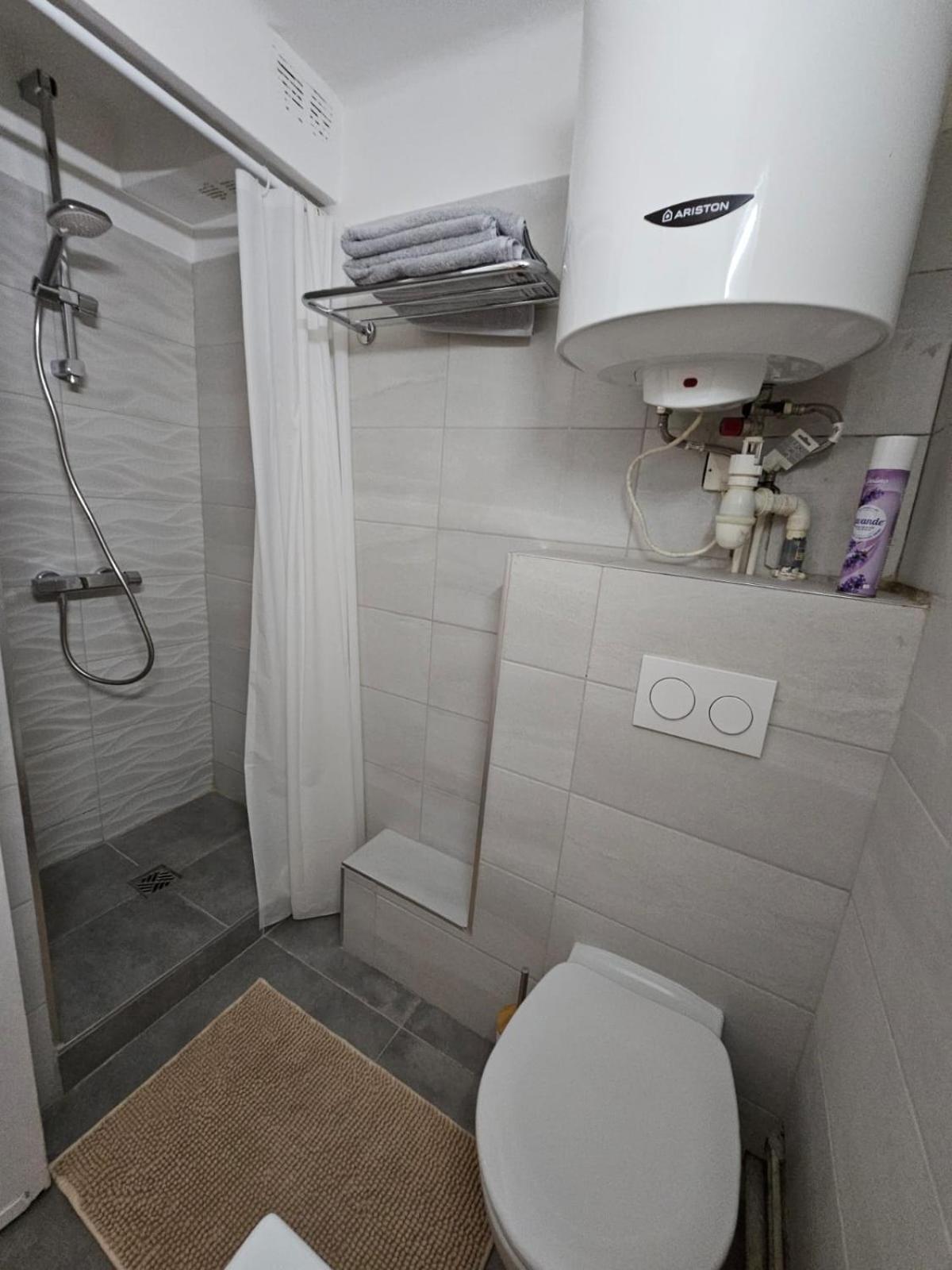 Provencal-Style Apartment Aix-en-Provence Luaran gambar